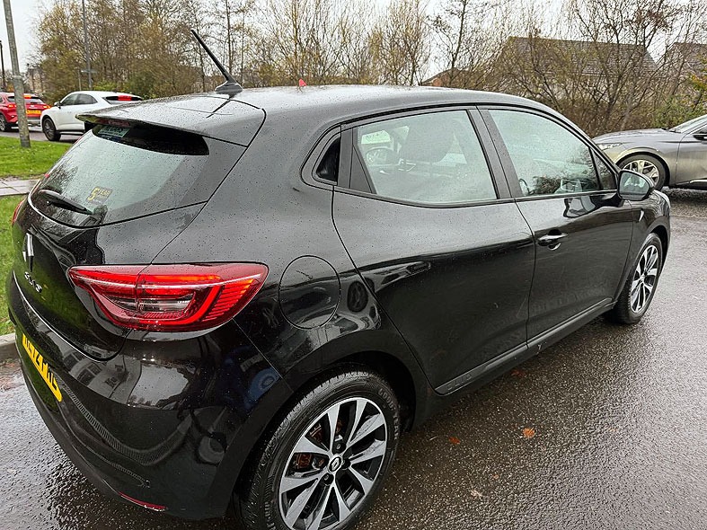 Used Renault Clio 2022 for sale - 76611236: Photo 10