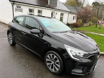 Used Renault Clio 2022 for sale - 76611236: Photo