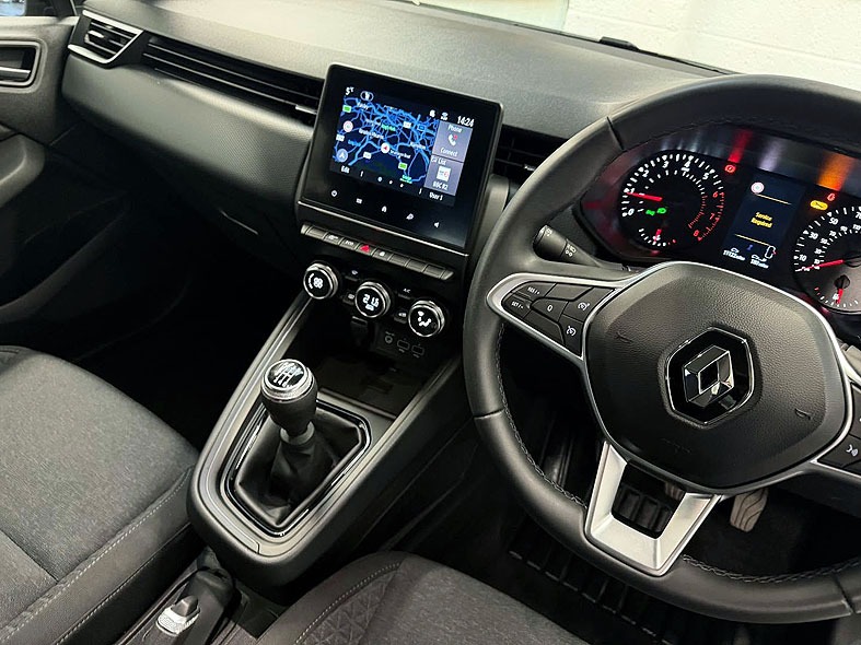 Used Renault Clio 2022 for sale - 76611236: Photo 6