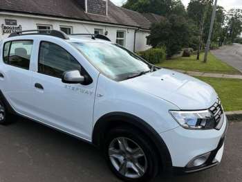 Used Dacia Sandero Stepway 2017 for sale - 75392205: Photo