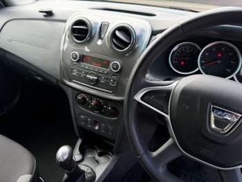 Used Dacia Sandero Stepway 2017 for sale - 75392205: Photo