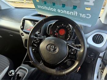 Used Toyota AYGO 2019 for sale - 76611222: Photo