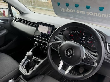 Used Renault Clio 2022 for sale - 78237745: Photo