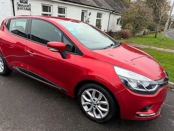 Used Renault Clio 2017 for sale - 76477554: Photo