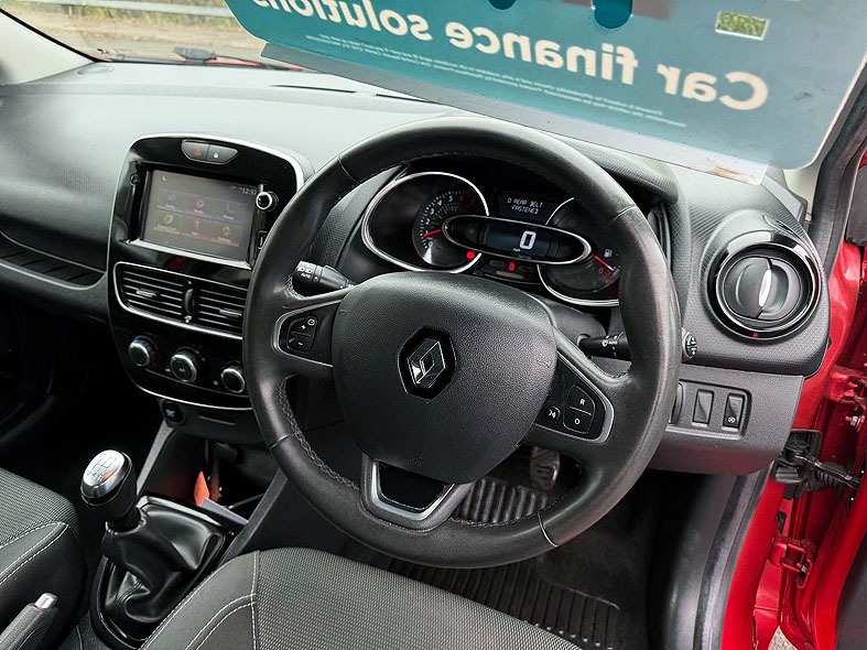 Used Renault Clio 2017 for sale - 76477554: Photo 4