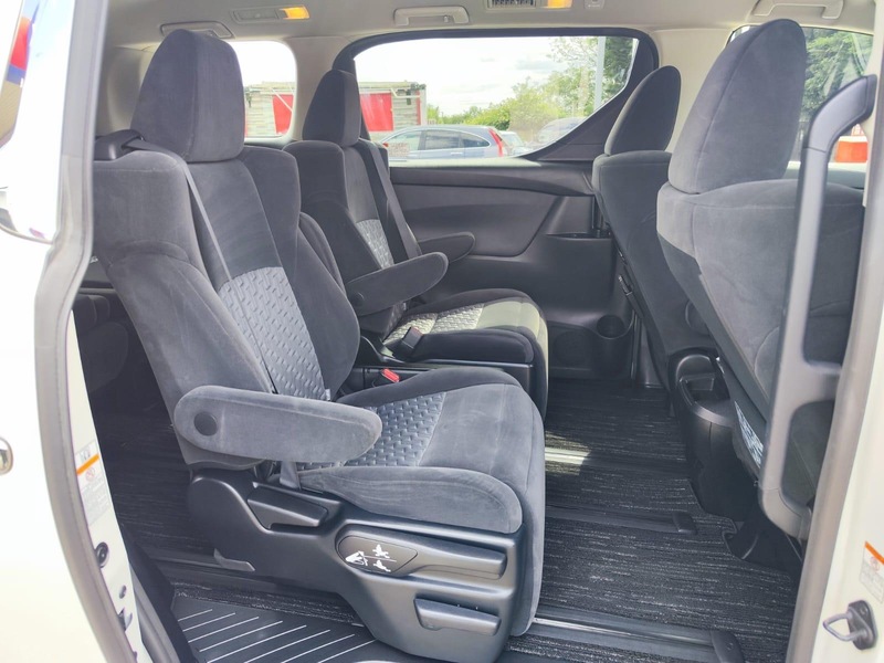 Used Toyota Vellfire 2016 for sale - 76256920: Photo 11