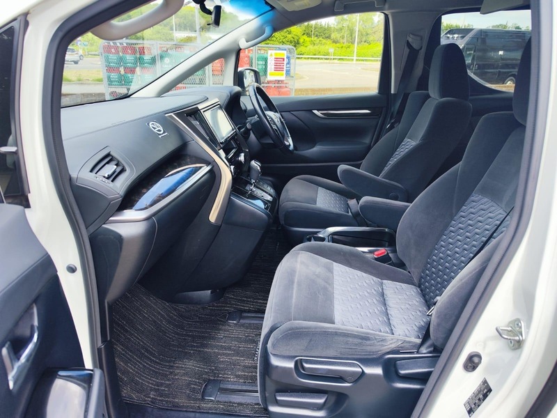 Used Toyota Vellfire 2016 for sale - 76256920: Photo 15