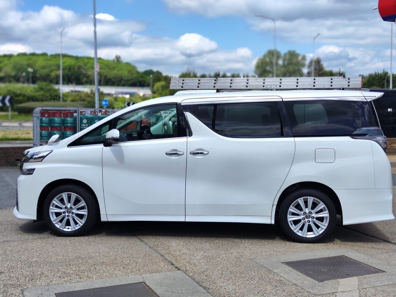 Used Toyota Vellfire 2016 for sale - 76256920: Photo 5