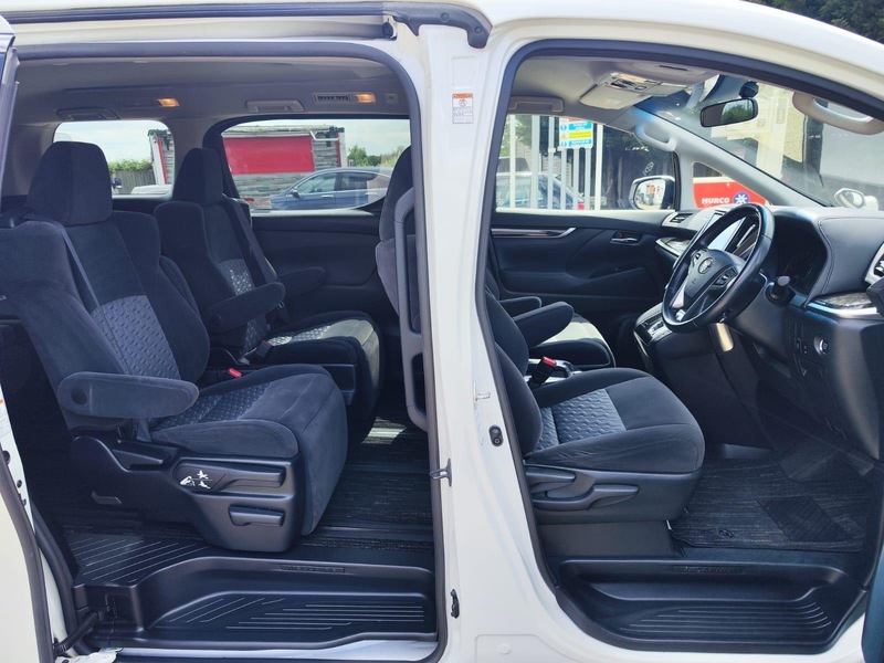 Used Toyota Vellfire 2016 for sale - 76256920: Photo 9