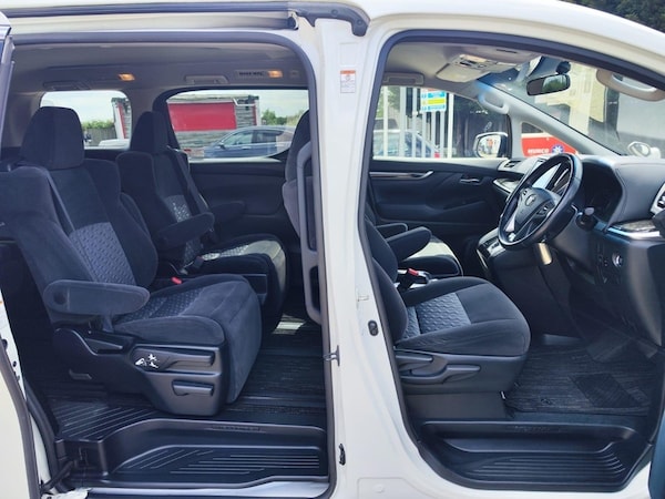 Used Toyota Vellfire 2023 for sale - 76256920: Photo 9