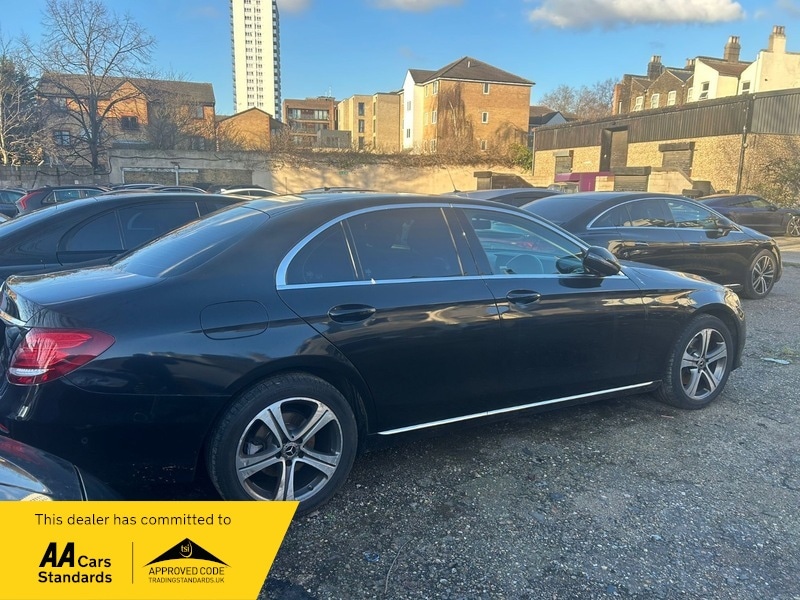 Used Mercedes-Benz E Class 2019 for sale - 77437921: Photo 2