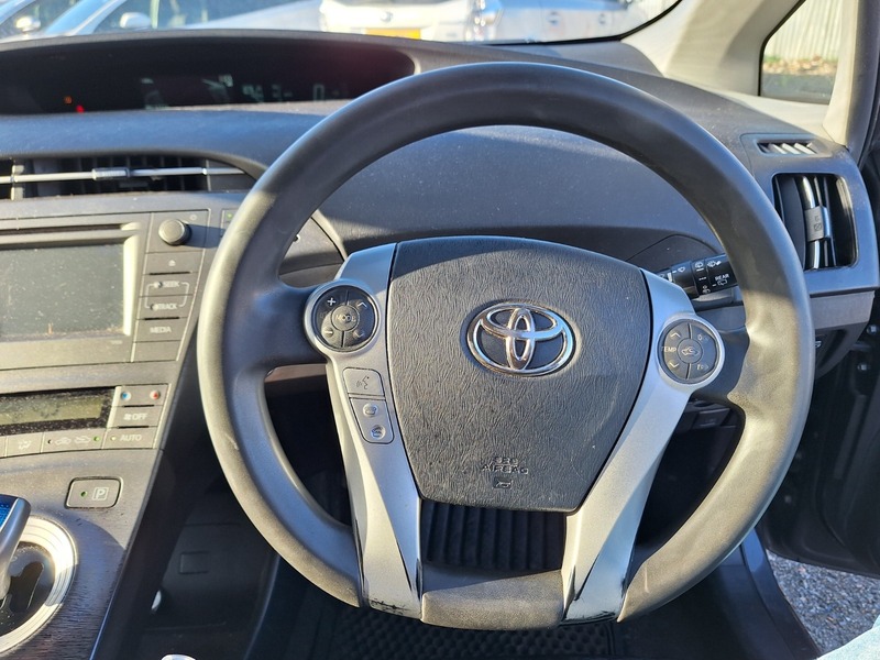 Used Toyota Prius 2015 for sale - 76643095: Photo 16