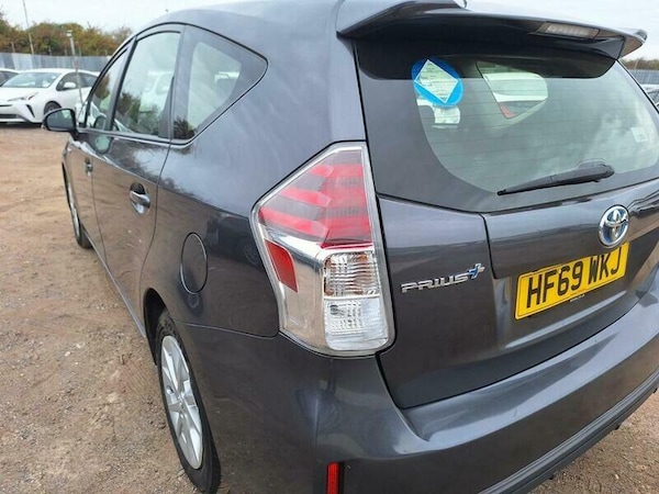 Used Toyota Prius+ 2019 for sale - 76313326: Photo 14