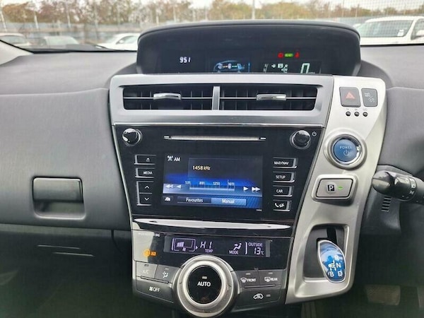Used Toyota Prius+ 2019 for sale - 76313326: Photo 20