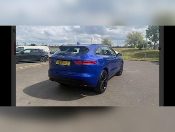 Used Jaguar F-Pace 2019 for sale - 78632750: Photo