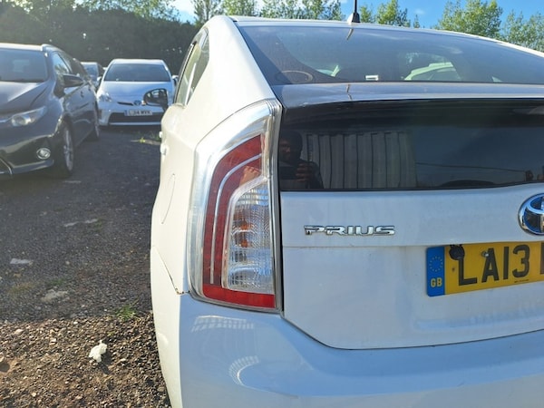 Used Toyota Prius 2018 for sale - 75236589: Photo 13