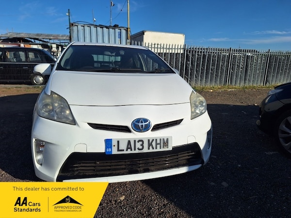 Used Toyota Prius 2018 for sale - 75236589: Photo 2