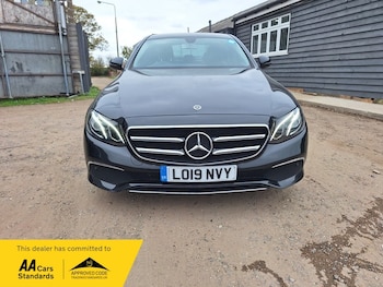 Used Mercedes-Benz E Class 2019 for sale - 76313323: Photo 2