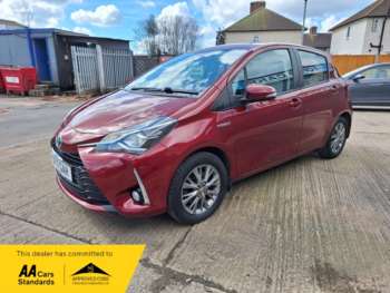 Used Toyota Yaris 2017 for sale - 74065938: Photo