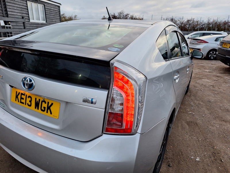 Used Toyota Prius 2018 for sale - 76510457: Photo 14