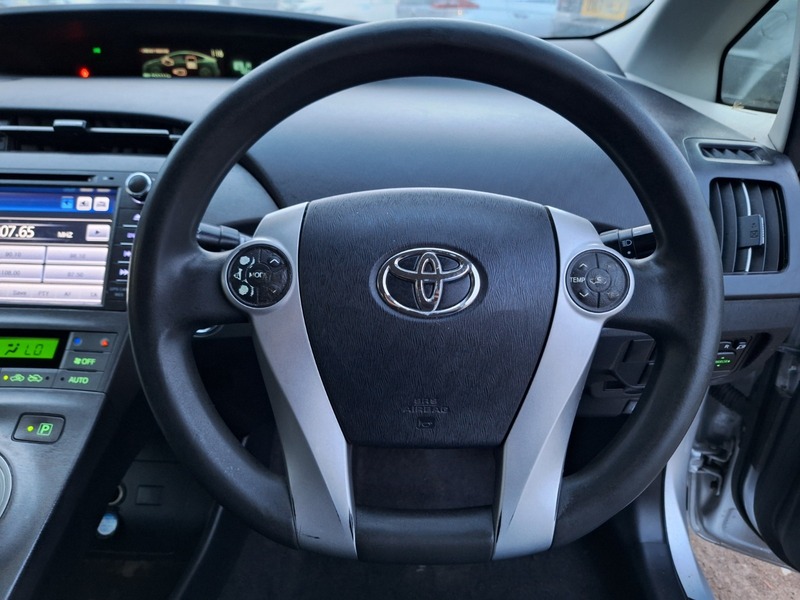 Used Toyota Prius 2018 for sale - 76510457: Photo 19