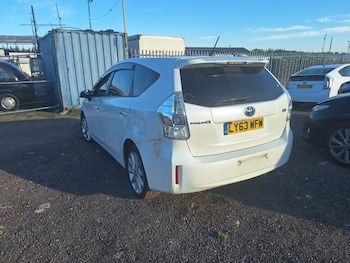 Used Toyota Prius  for sale - 75236602: Photo