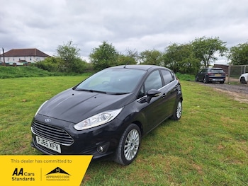 Used Ford Fiesta 2015 for sale - 78257537: Photo