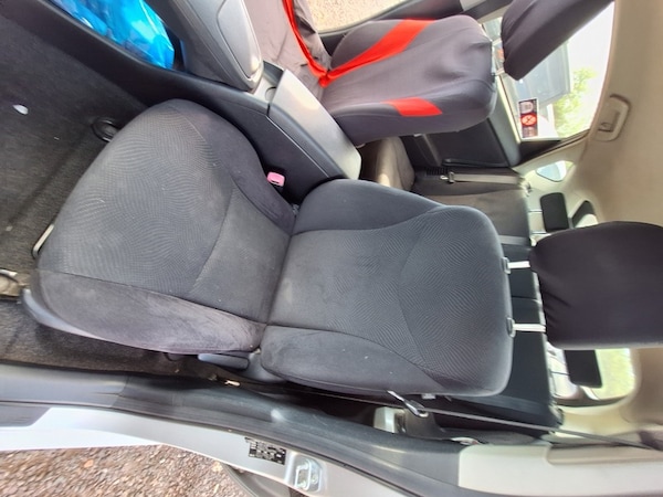 Used Toyota Prius 2018 for sale - 75236607: Photo 22