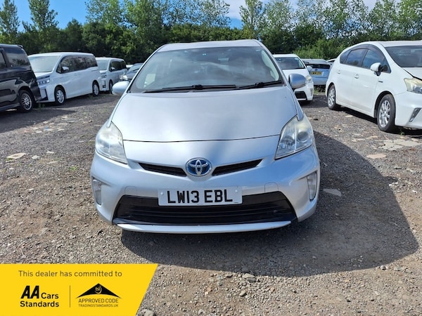 Used Toyota Prius 2018 for sale - 75236607: Photo 2