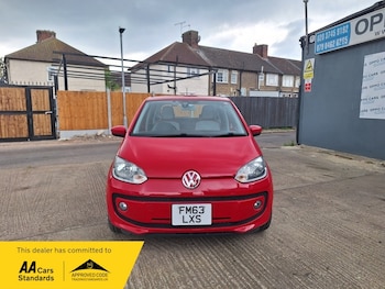 Used Volkswagen up! 2025 for sale - 76224146: Photo 2