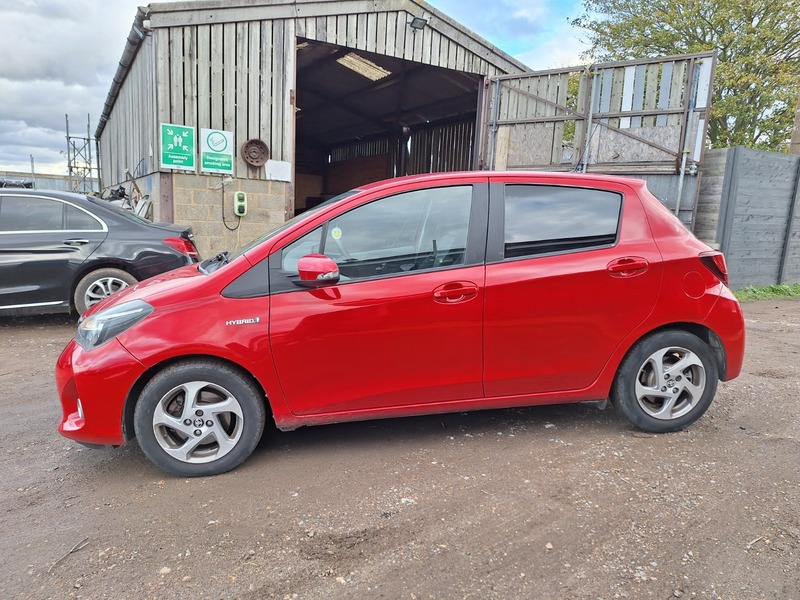 Used Toyota Yaris 2016 for sale - 76334179: Photo 4