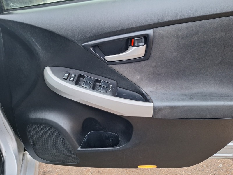 Used Toyota Prius 2016 for sale - 76510435: Photo 14