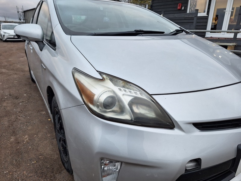 Used Toyota Prius 2016 for sale - 76510435: Photo 8
