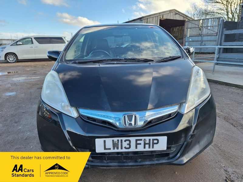 Used Honda Jazz 2013 for sale - 77749331: Photo 2