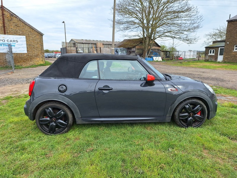 Used MINI Convertible 2018 for sale - 78083767: Photo 9