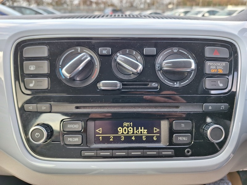 Used Volkswagen up! 2025 for sale - 78069671: Photo 19