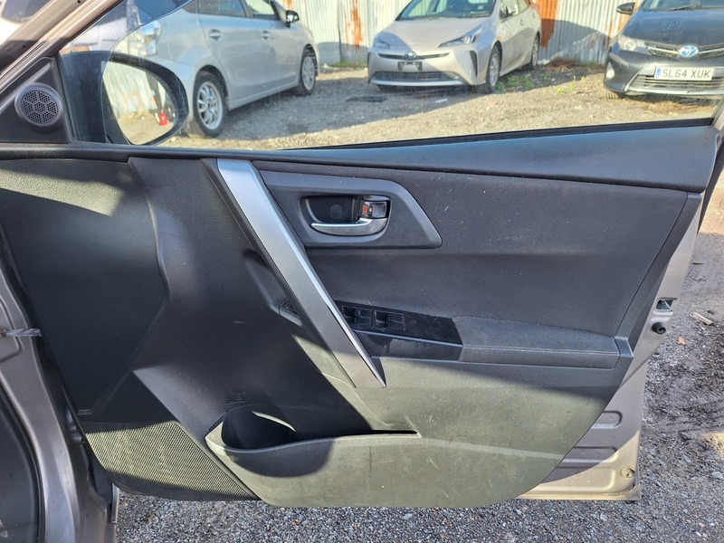 Used Toyota Auris 2014 for sale - 76643093: Photo 17