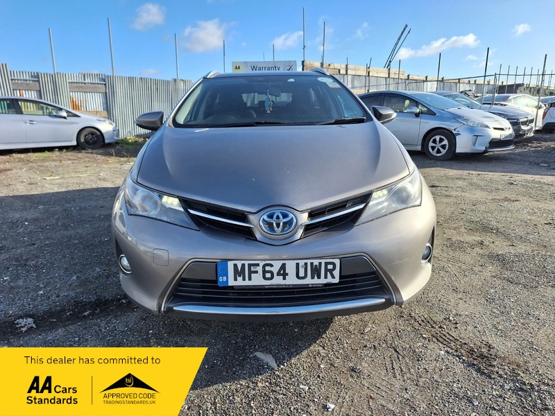 Used Toyota Auris 2014 for sale - 76643093: Photo 2