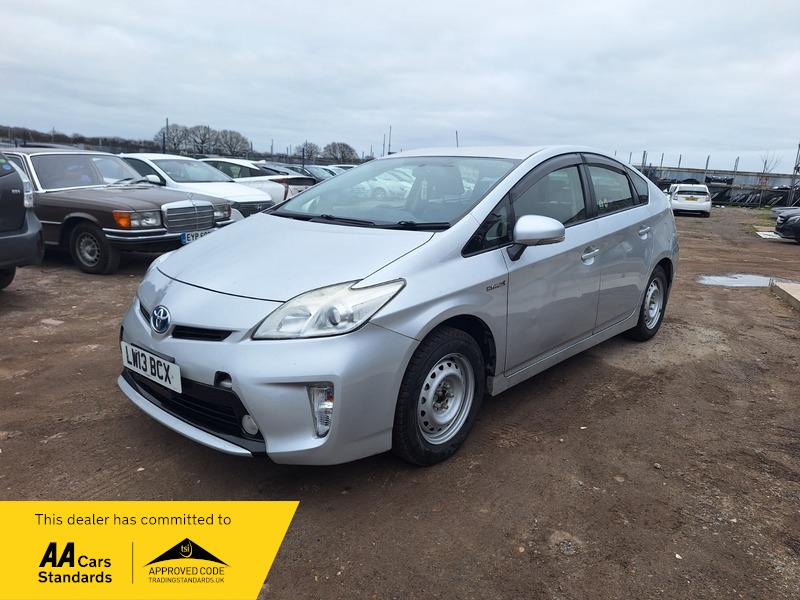 Used Toyota Prius 2013 for sale - 77072903: Photo 2