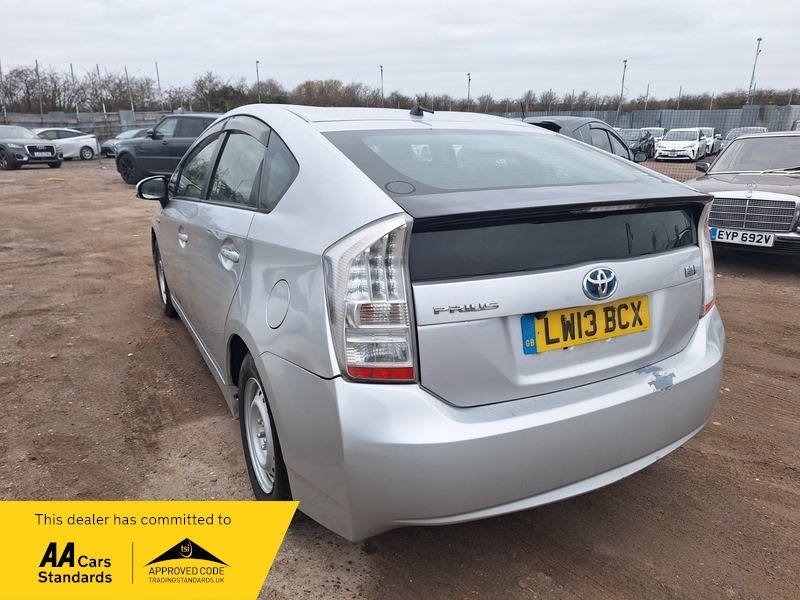 Used Toyota Prius 2013 for sale - 77072903: Photo 3