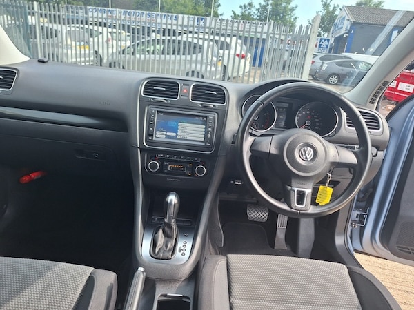 Used Volkswagen Golf 2011 for sale - 75020339: Photo 24