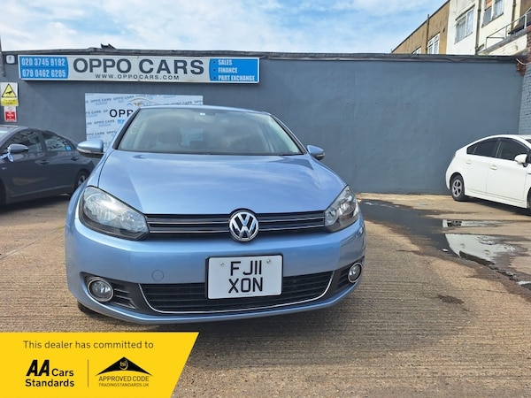 Used Volkswagen Golf 2011 for sale - 75020339: Photo 2