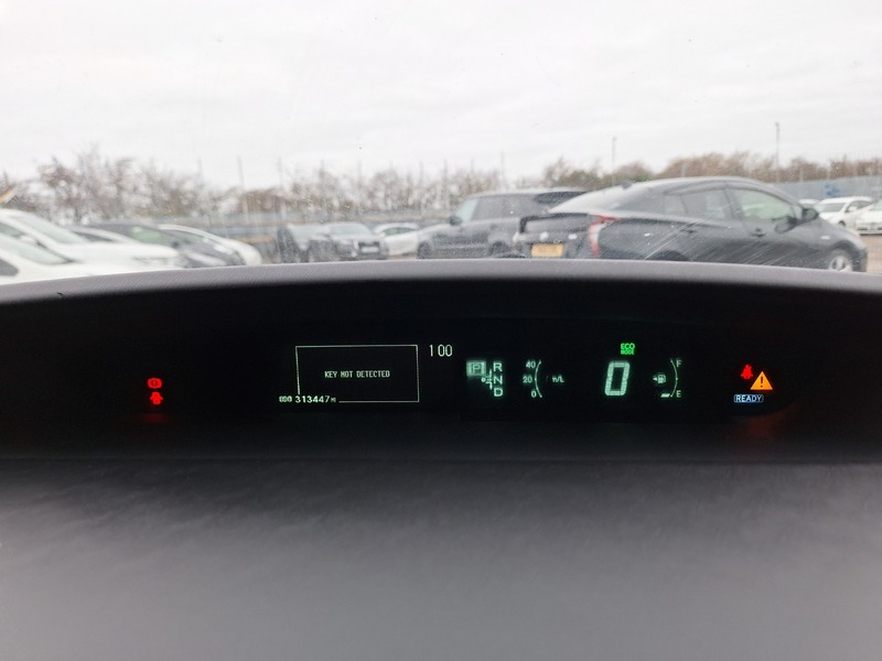 Used Toyota Prius 2018 for sale - 77072902: Photo 19