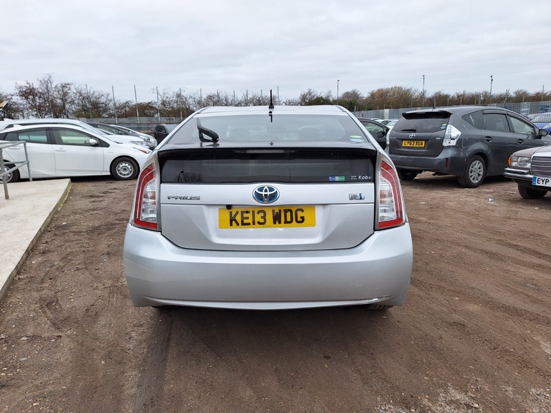 Used Toyota Prius 2018 for sale - 77072902: Photo 6