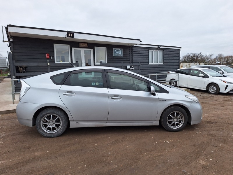 Used Toyota Prius 2018 for sale - 77072902: Photo 9