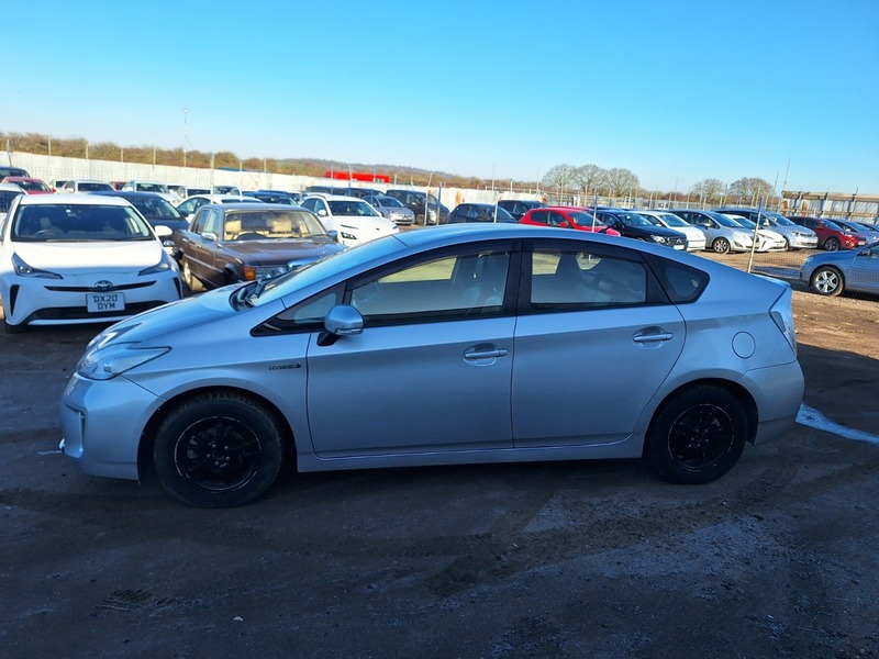 Used Toyota Prius 2014 for sale - 77080661: Photo 4