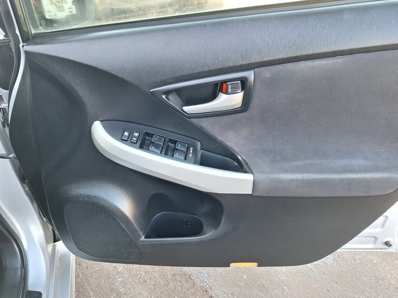 Used Toyota Prius 2014 for sale - 77080661: Photo 8