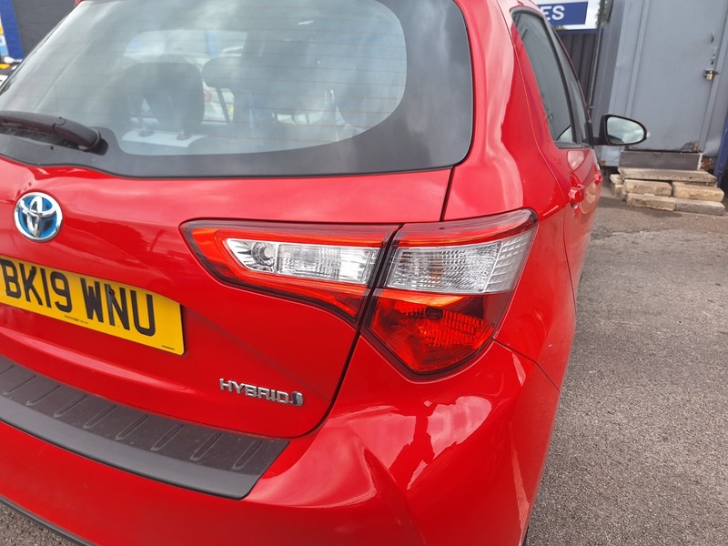 Used Toyota Yaris 2019 for sale - 76591300: Photo 17