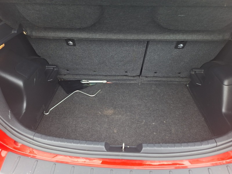 Used Toyota Yaris 2019 for sale - 76591300: Photo 18