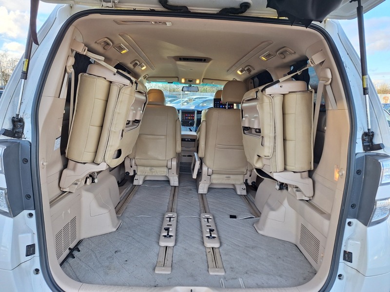 Used Toyota Vellfire 2023 for sale - 77264129: Photo 20